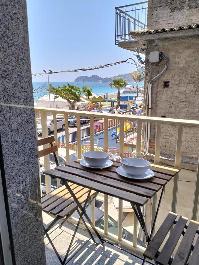 Family House Letojanni Taormina 아파트 외부 사진