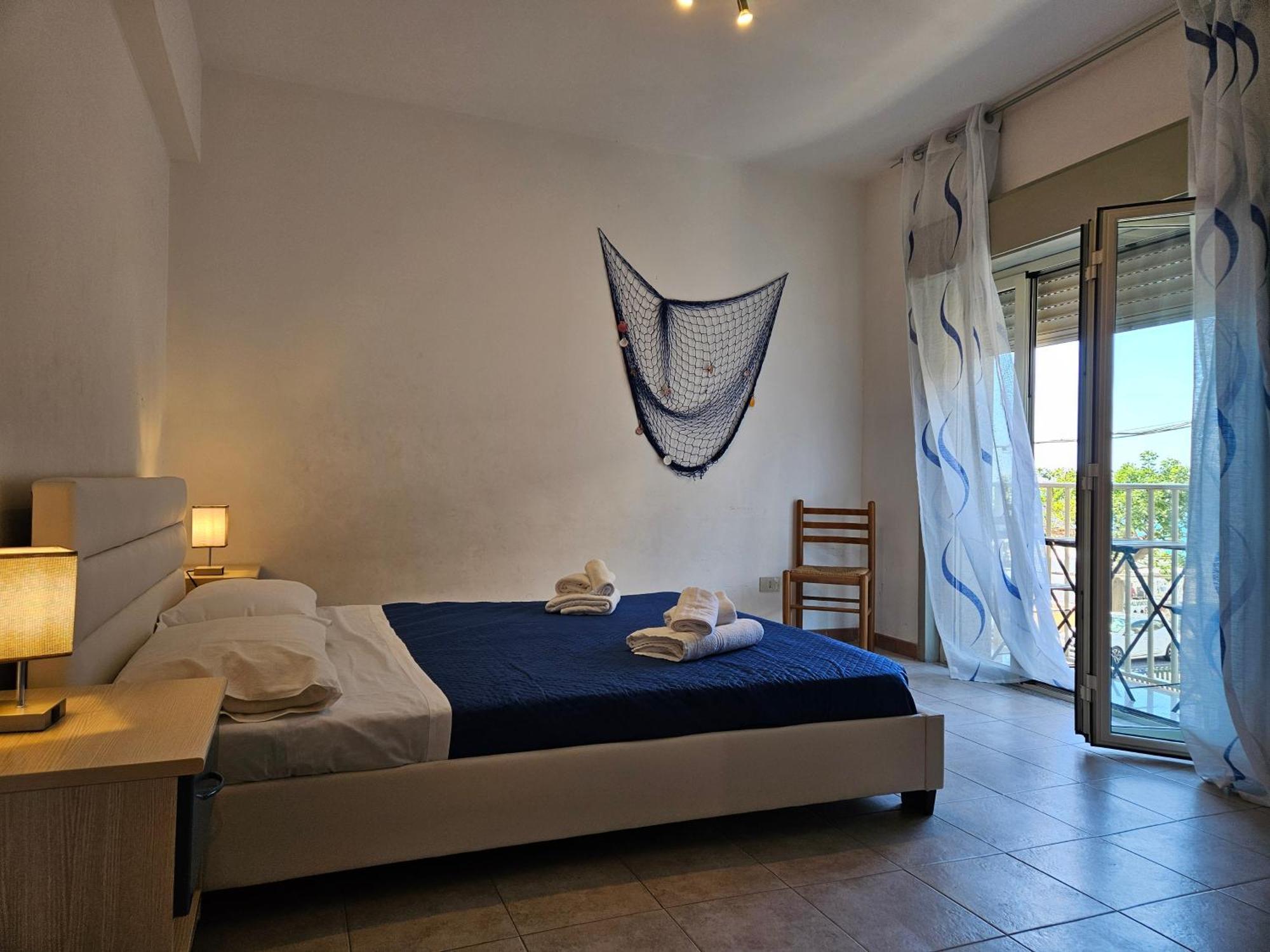 Family House Letojanni Taormina 아파트 외부 사진